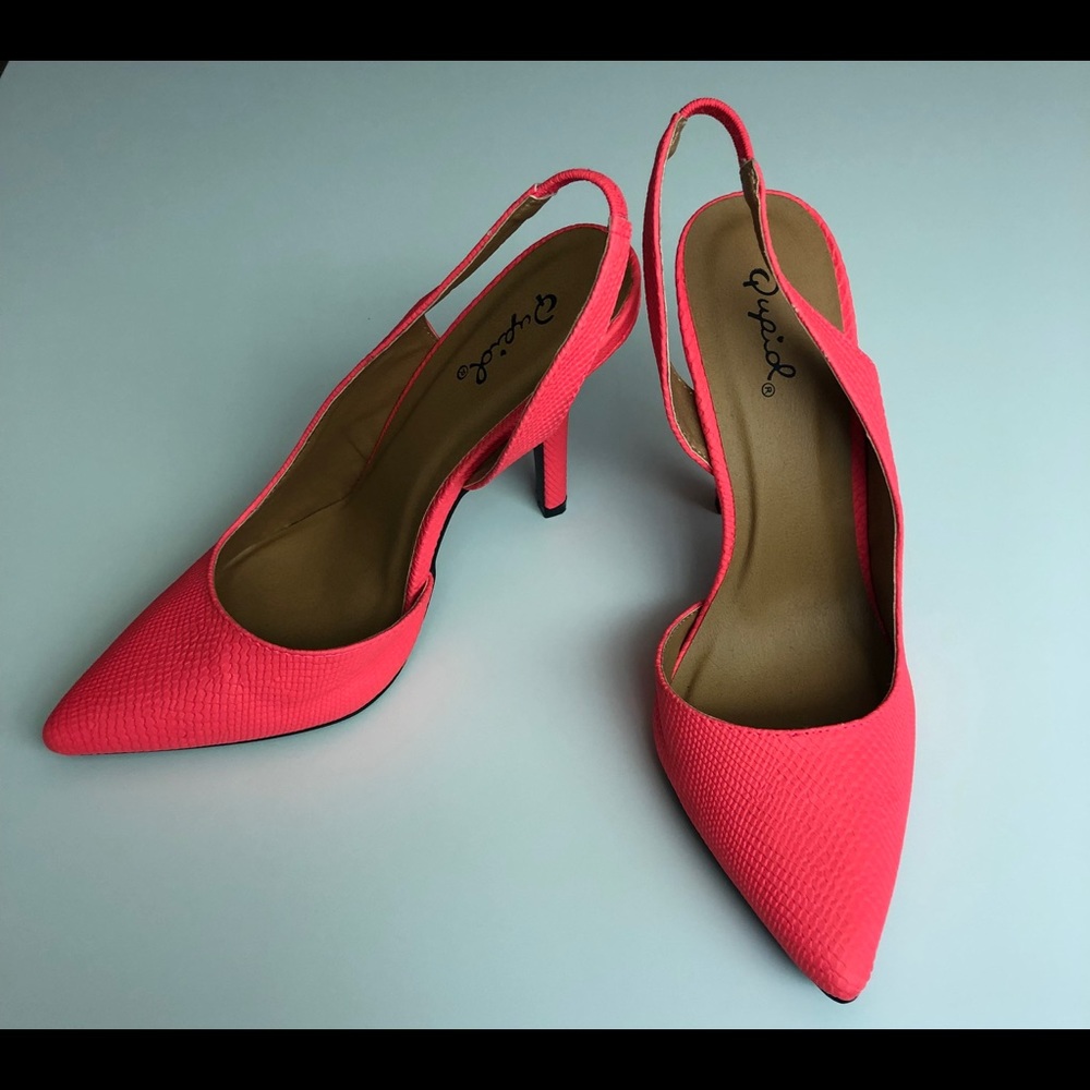 Qupid Heels - Picture 1 of 3